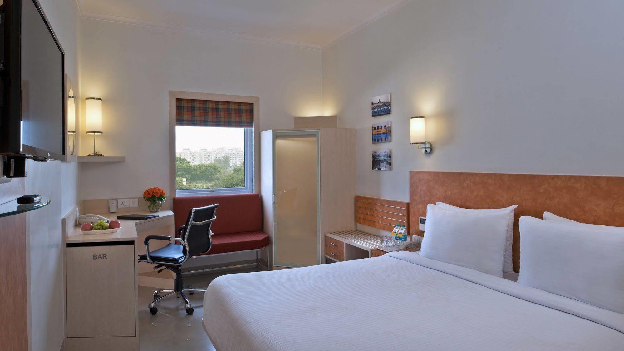 Nirwana Hometel Jaipur- A Sarovar Hotel Экстерьер фото