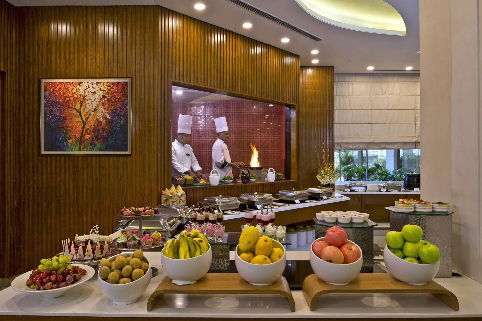 Nirwana Hometel Jaipur- A Sarovar Hotel Экстерьер фото